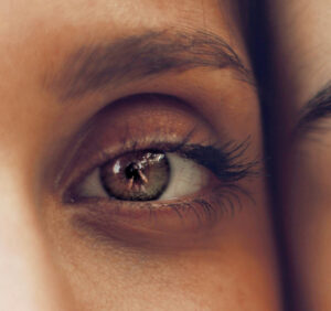 Sygdomme i tårekirtel og tåreveje